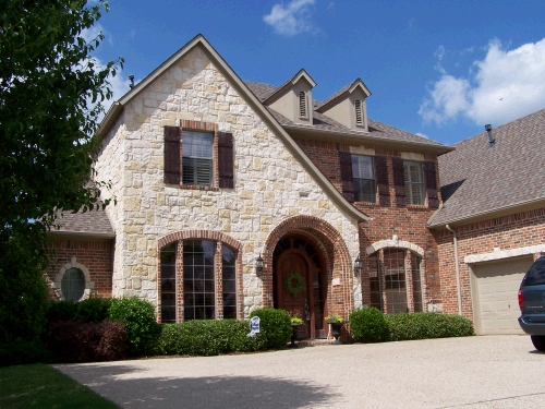 Barrie and Bonnie Brown's house in Dallas Texas -- actually, Plano.