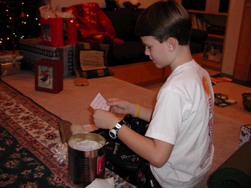 Elliot pretty much knew he wasn't getting a round gift, so he was glad to see a treasure hunt note.