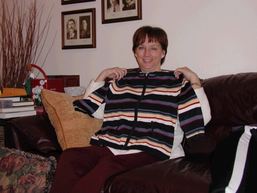 A new sweater for me from my friend Melora, in New Hampshire. 
(This picture is for you!)