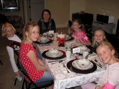 The "girl cousin" table -- L-R Adelheid Hulme, Emily Israelsen, Tess Brown, Briana Hulme, Marielle Hulme, Camilla Israelsen.