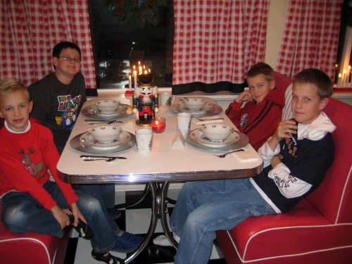 The "boy cousin" table -- L-R Benjamin Israelsen, Clark Brown, Justin and Parker Morgan.