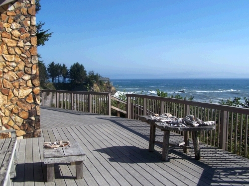 The deck with almost a hundred stairs straight down to the beach