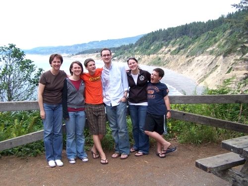 The happy group in front of the Agate Beach overlook.