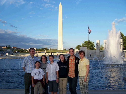 Here we are at the World War II Memorial - it was a gorgeous day.  I loved the fountains!