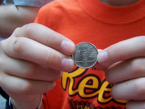 While we were waiting in line to tour Independence Hall, Elliot discovered he had a Pennsylvania quarter made right there at the Mint in Philly which we didn't get to see because it was Saturday and they were closed - darn.  Cool quarter though!