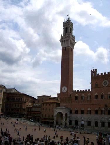 siena: plazzo del campo/piazza del publico insane horse races! learned about this in dante :)