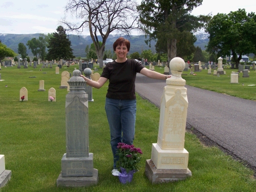 Here we are at the Mount Pleasant cemetery.  I am standing between my great great grandparents on my mother's side, James Harvey Tidwell and Emma Sanders Tidwell.  Madeleine "trekked" for Emma last summer.  She was born in Nauvoo and was given her name by the Prophet Joseph Smith. She has a great story about being stolen out of the back of the wagon while crossing the plains, by Indians intrigued with her red hair.  Of course she was rescued!