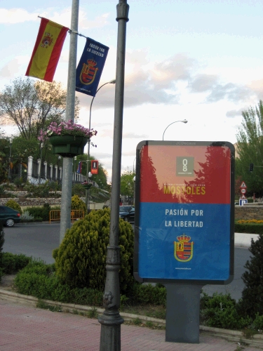 Poster and banners for Dos de Mayo in Mstoles.