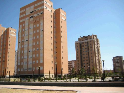 A view of Parla Este (East Parla) where we sometimes work but not too often. It's a newer area and kind of hard to knock in. We affectionately refer to it as "the frying pan" because it's so hot in the summer, and there's nowhere to escape from the sun.