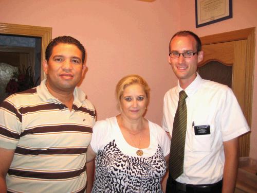 Amauri (from the Dominican Republic) and his wife, Conchi (from Spain). Conchi was baptized just a few weeks before I got to Parla. I love teaching her the recent convert lessons. She is so faithful--she has a calling in the Primary and is beginning temple preparation classes. That makes a missionary's heart happy.