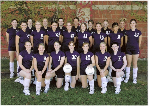 Tess and Madeleine are on the front row; Tess (#3) is on the left and Madeleine (#1) is third from the left.