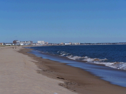 We saw from some postcards that in the summer months these beaches are packed with tourists.  We pretty much had it all to ourselves!