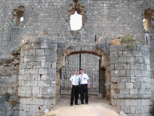 Castle ruins near Pioz. Cesar drove us over just before a Noche de Hogar at his house. Que guay!